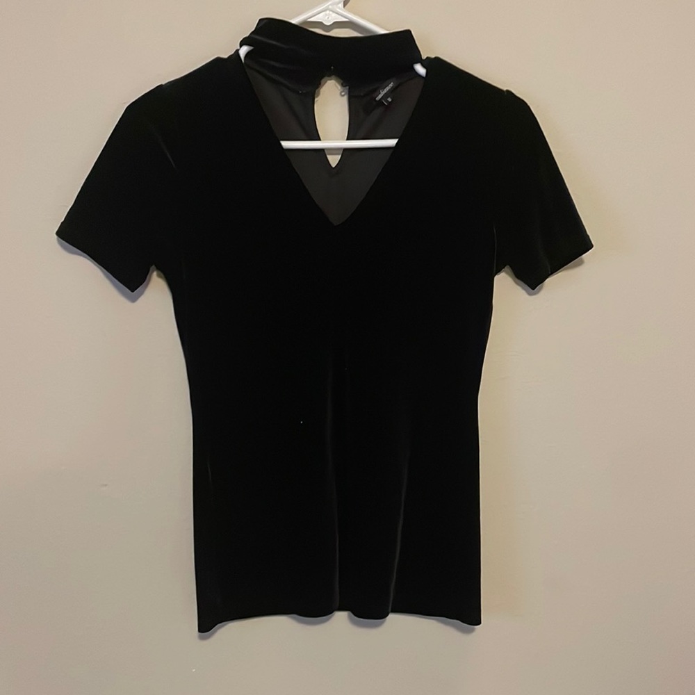Choker shirt, velvet feeling/material